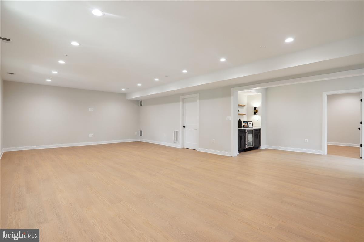 LANDON WOODS - Residential