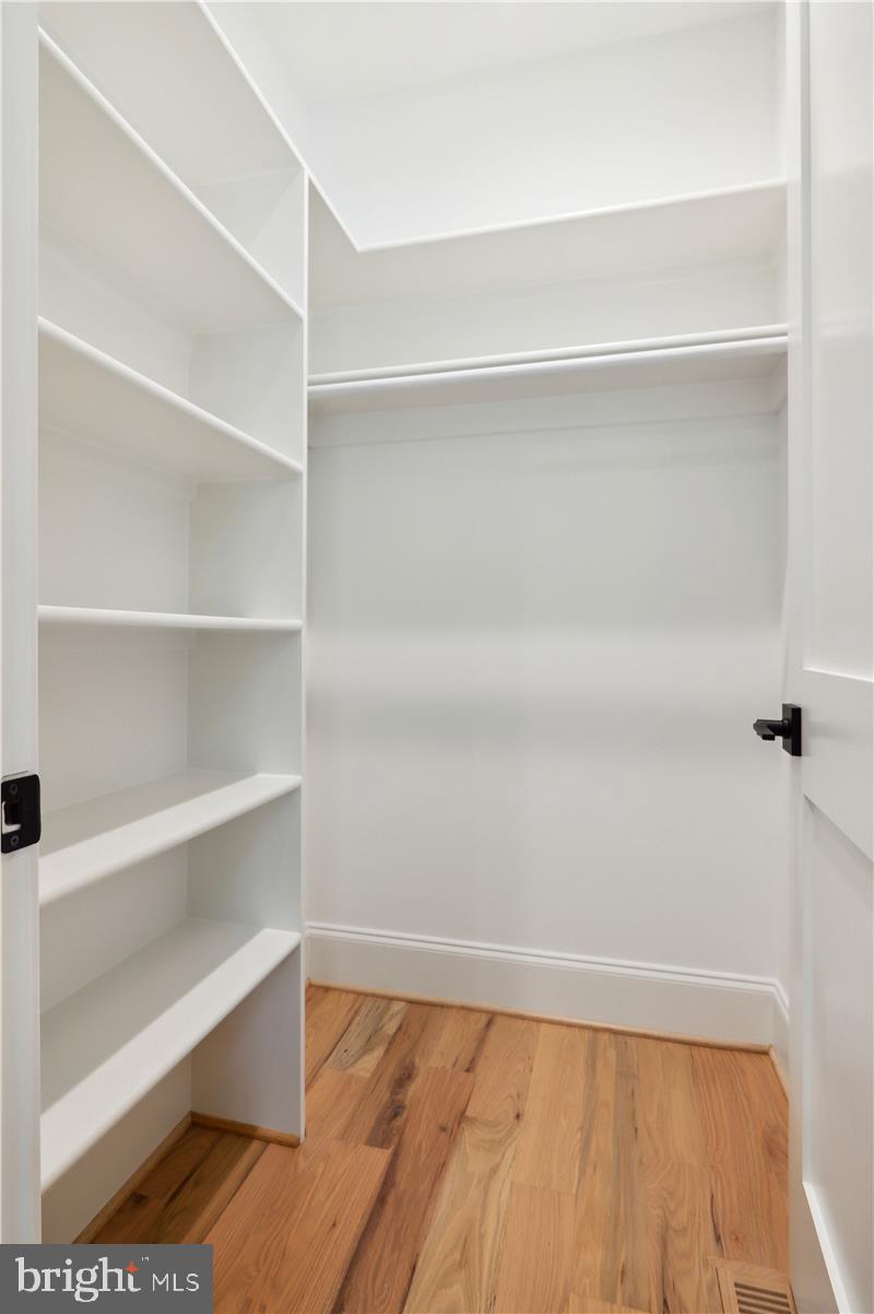 LANDON WOODS - Residential