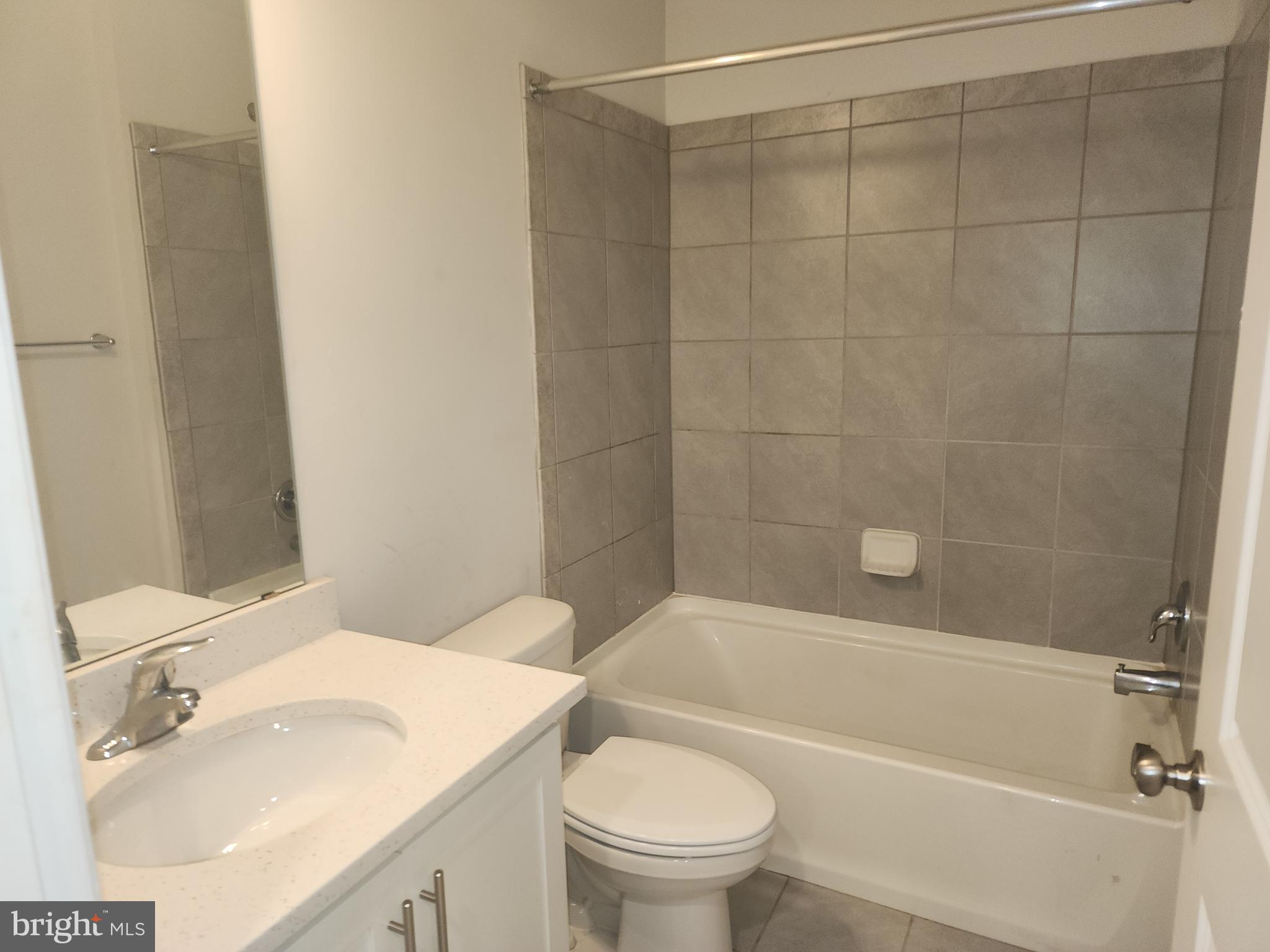 VILLAGES OF WHITE MARSH - Residential Lease