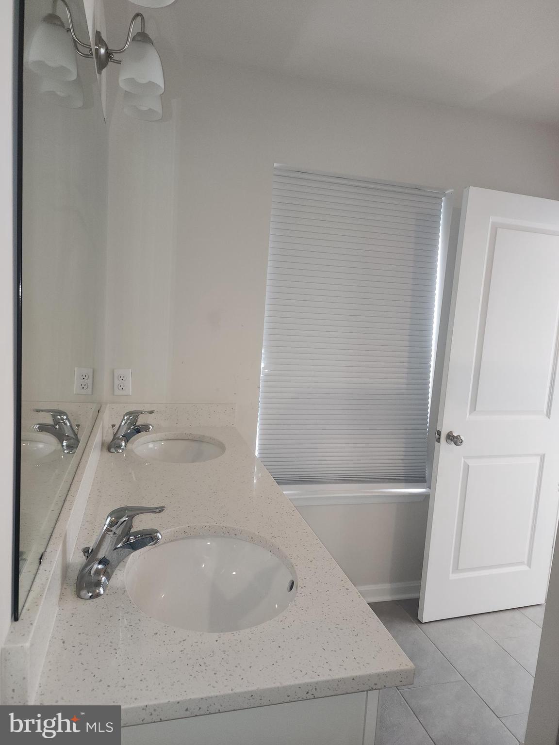 VILLAGES OF WHITE MARSH - Residential Lease