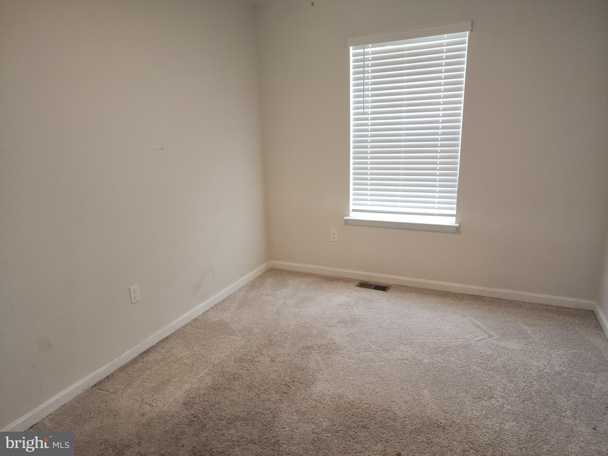 VILLAGES OF WHITE MARSH - Residential Lease