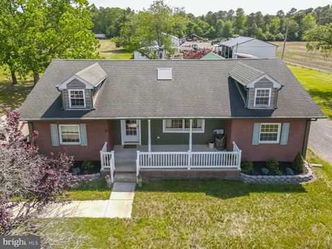 329 LAKEDALE ROAD BERLIN NJ 08009