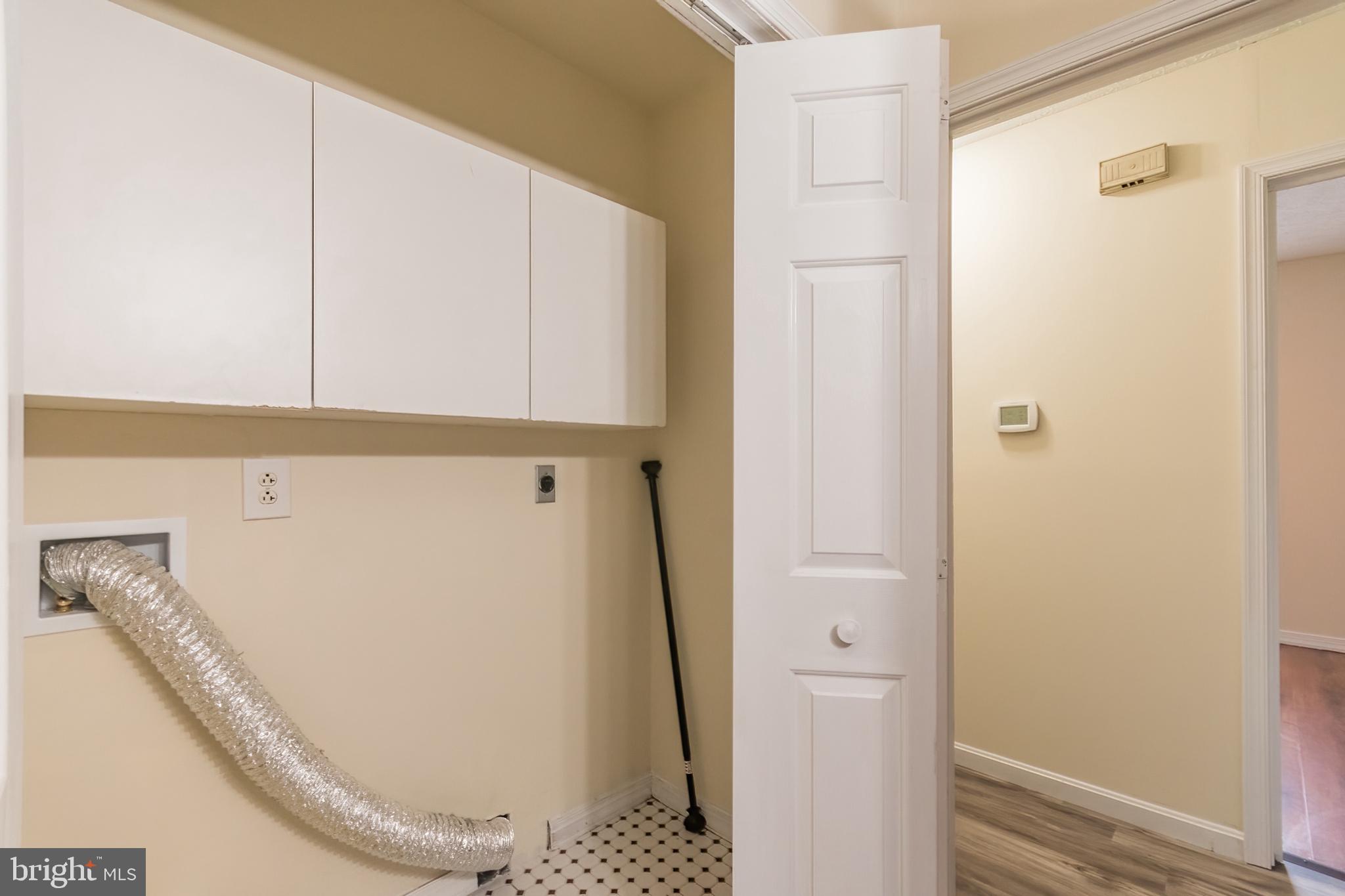 SPORTSMANS PARADISE - Residential Lease