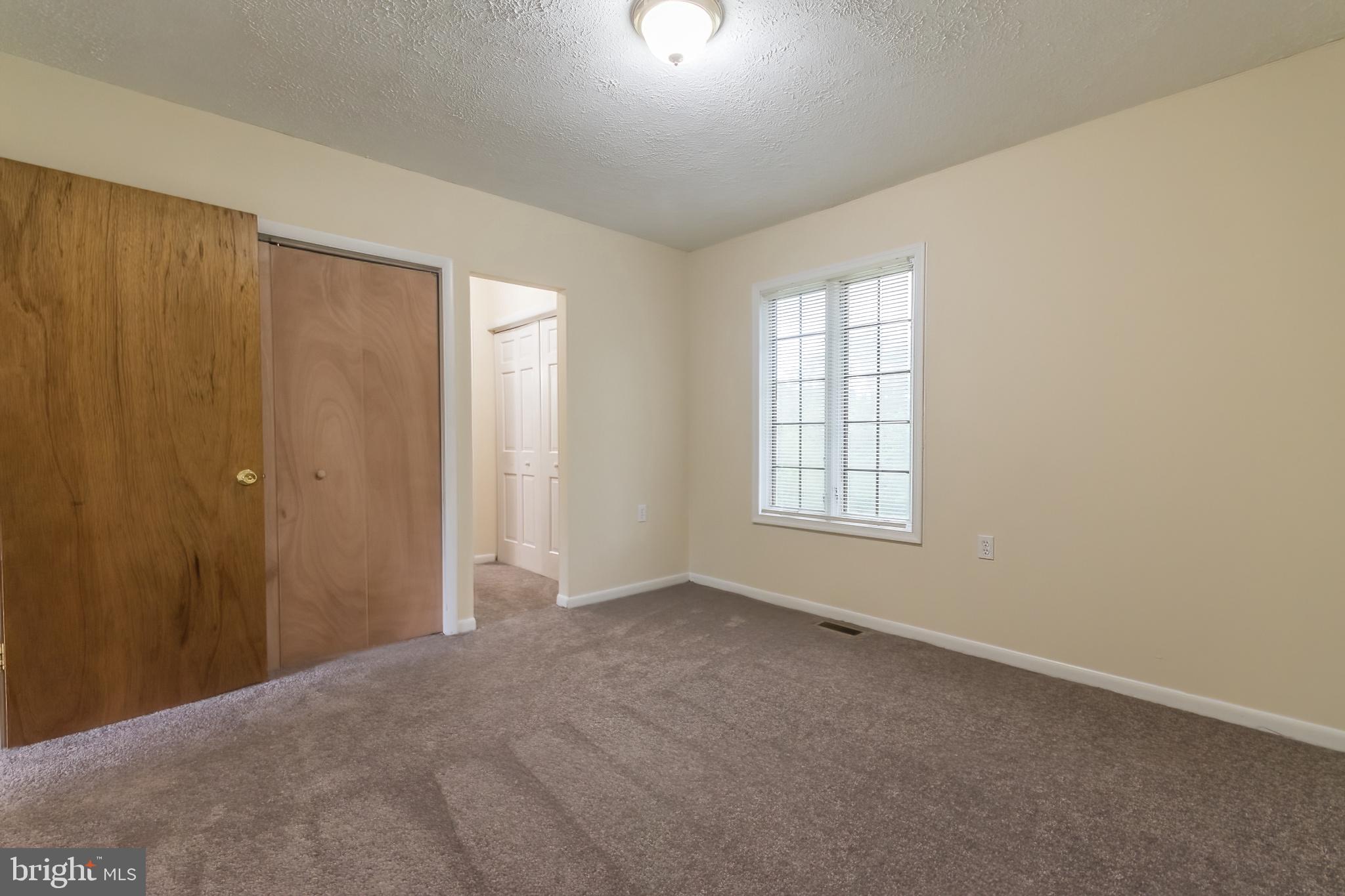 SPORTSMANS PARADISE - Residential Lease