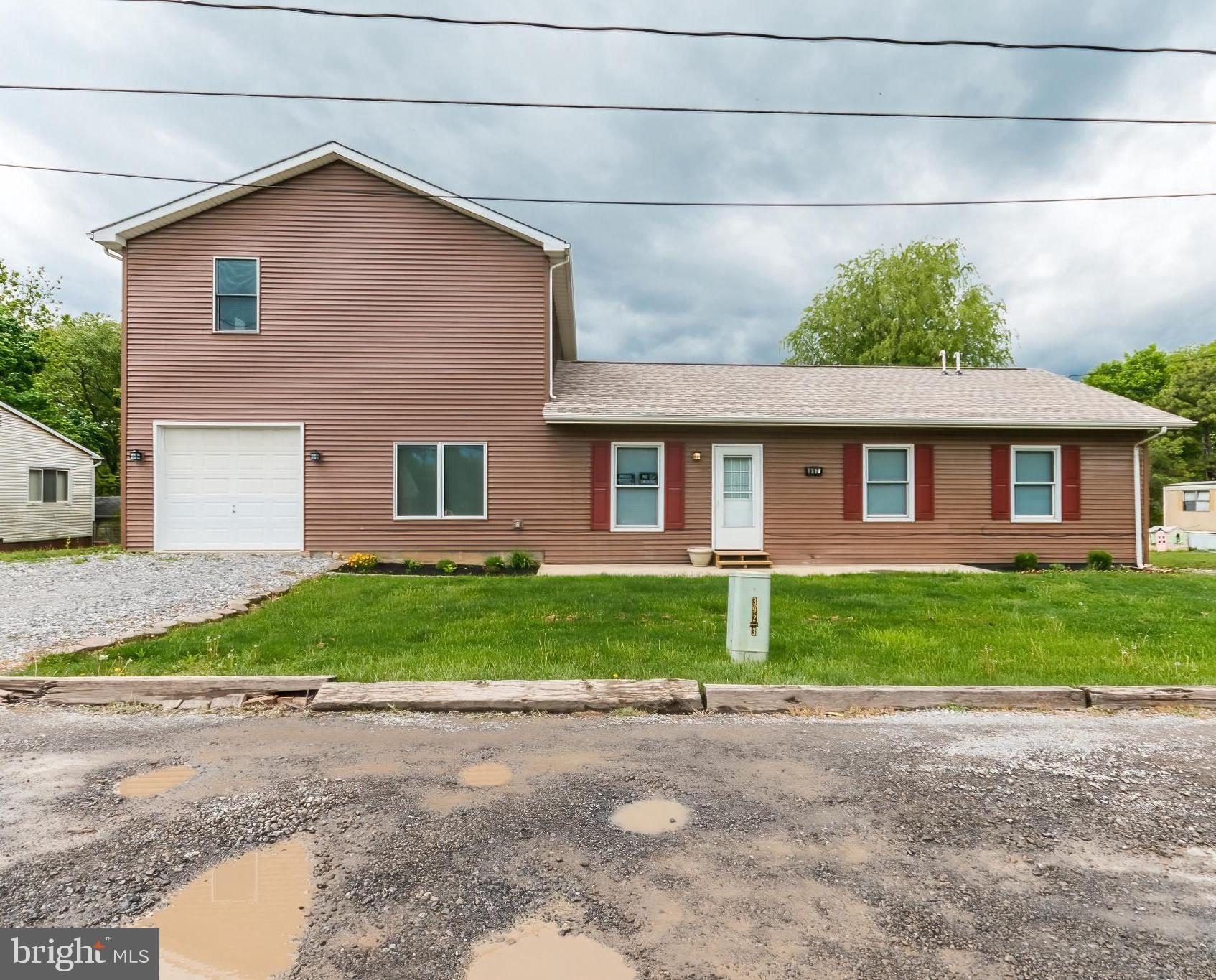 SPORTSMANS PARADISE - Residential Lease