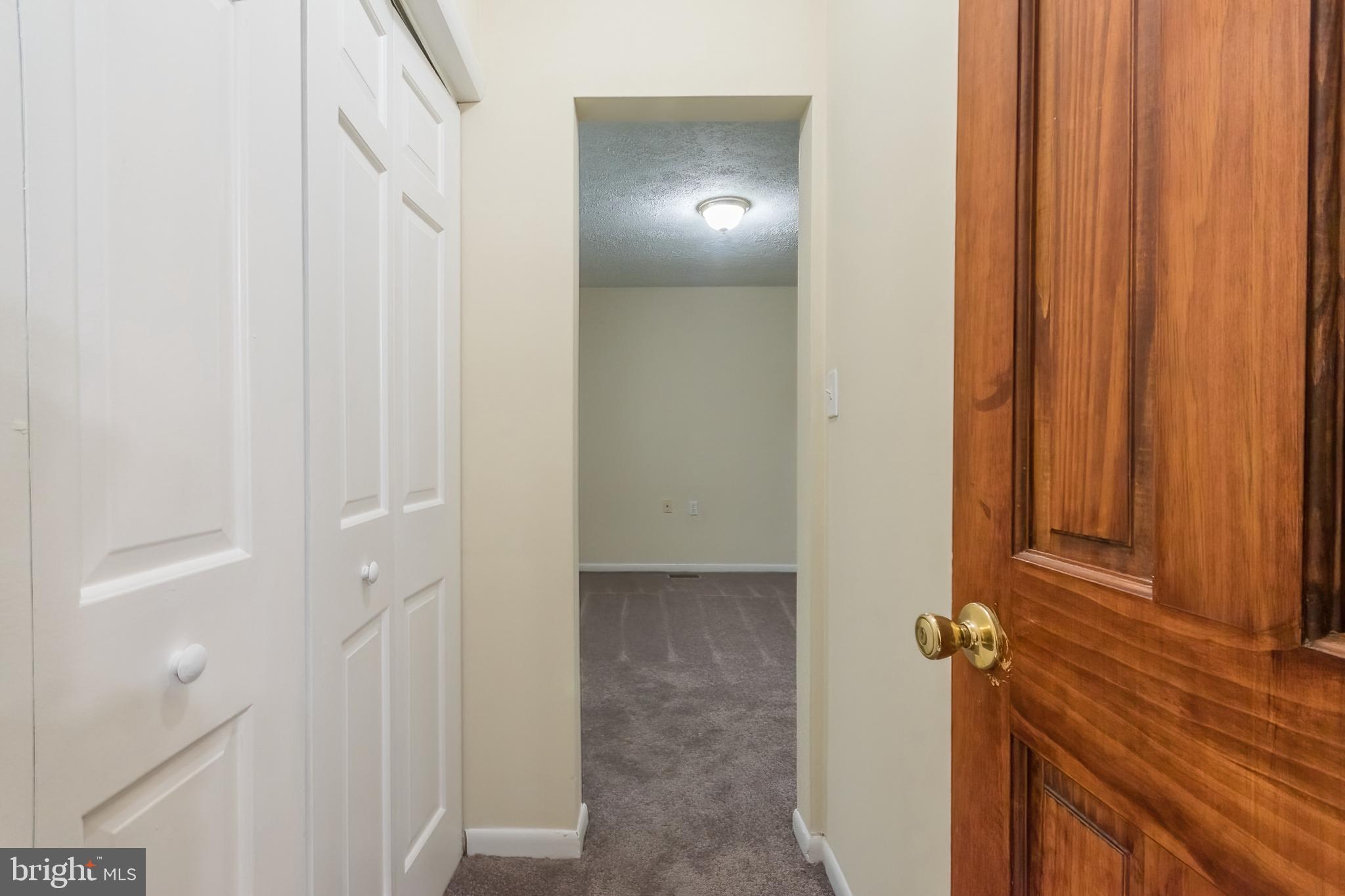 SPORTSMANS PARADISE - Residential Lease