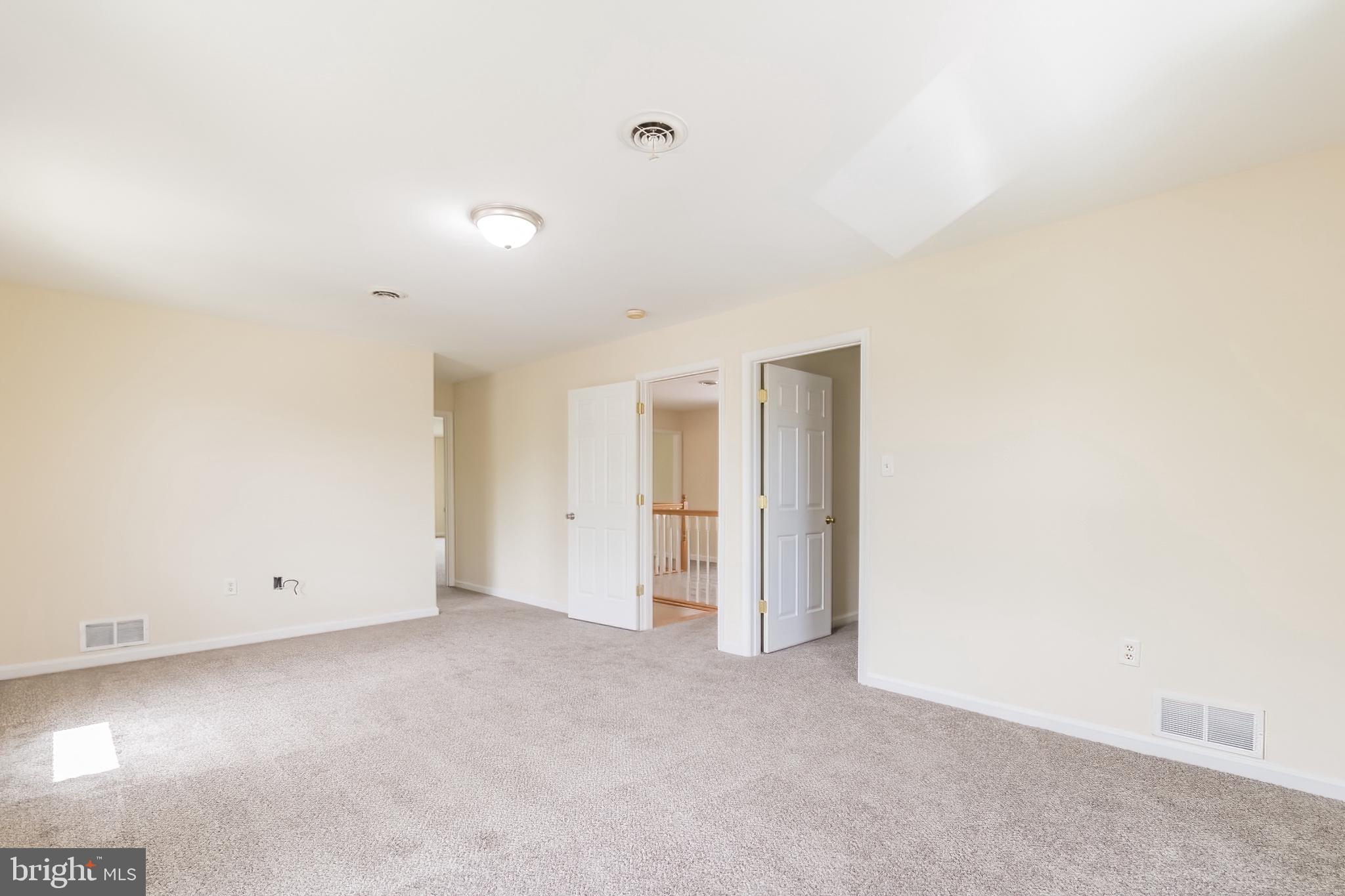 SPORTSMANS PARADISE - Residential Lease