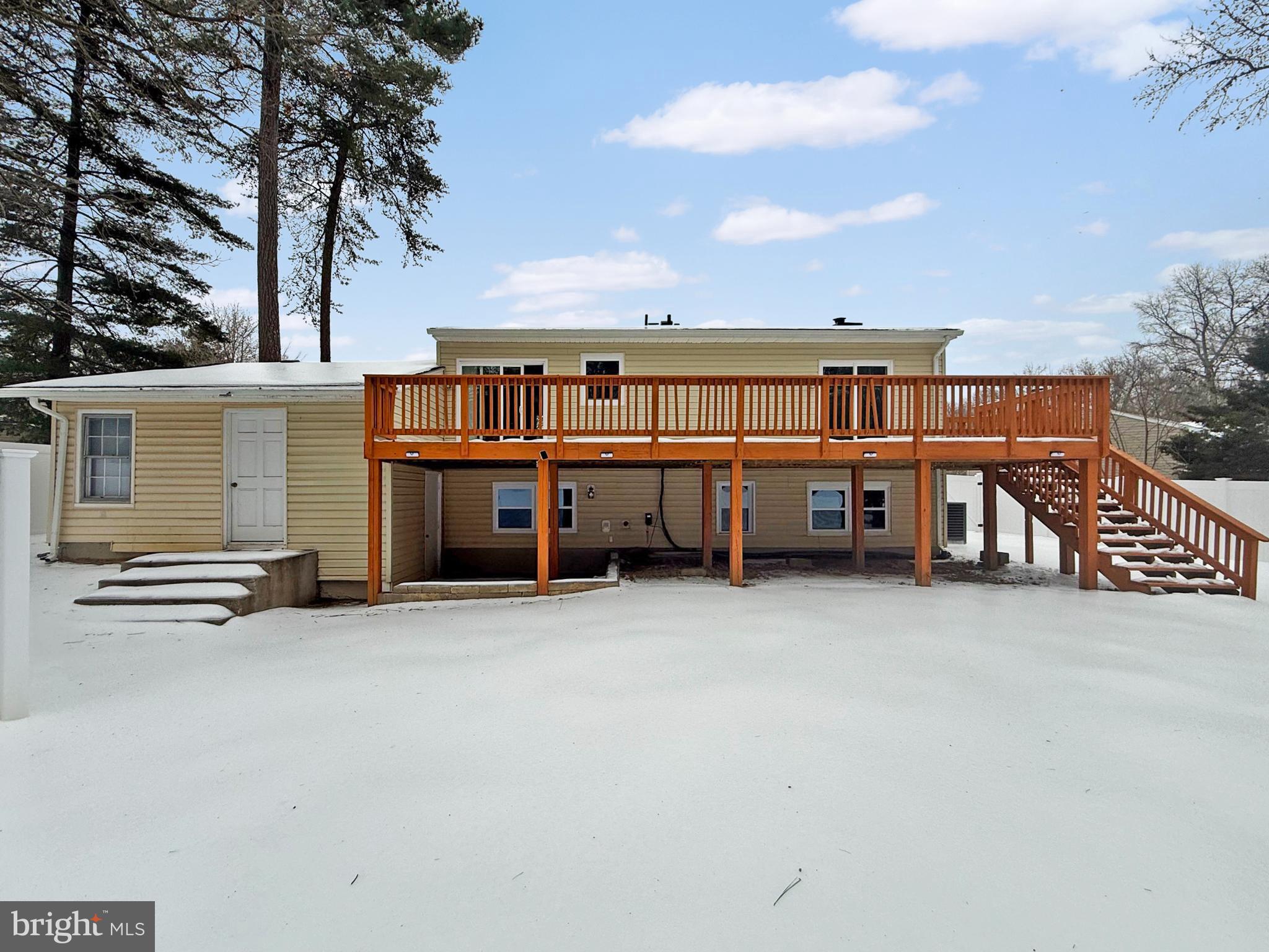 46461 ROSEWOOD DRIVE