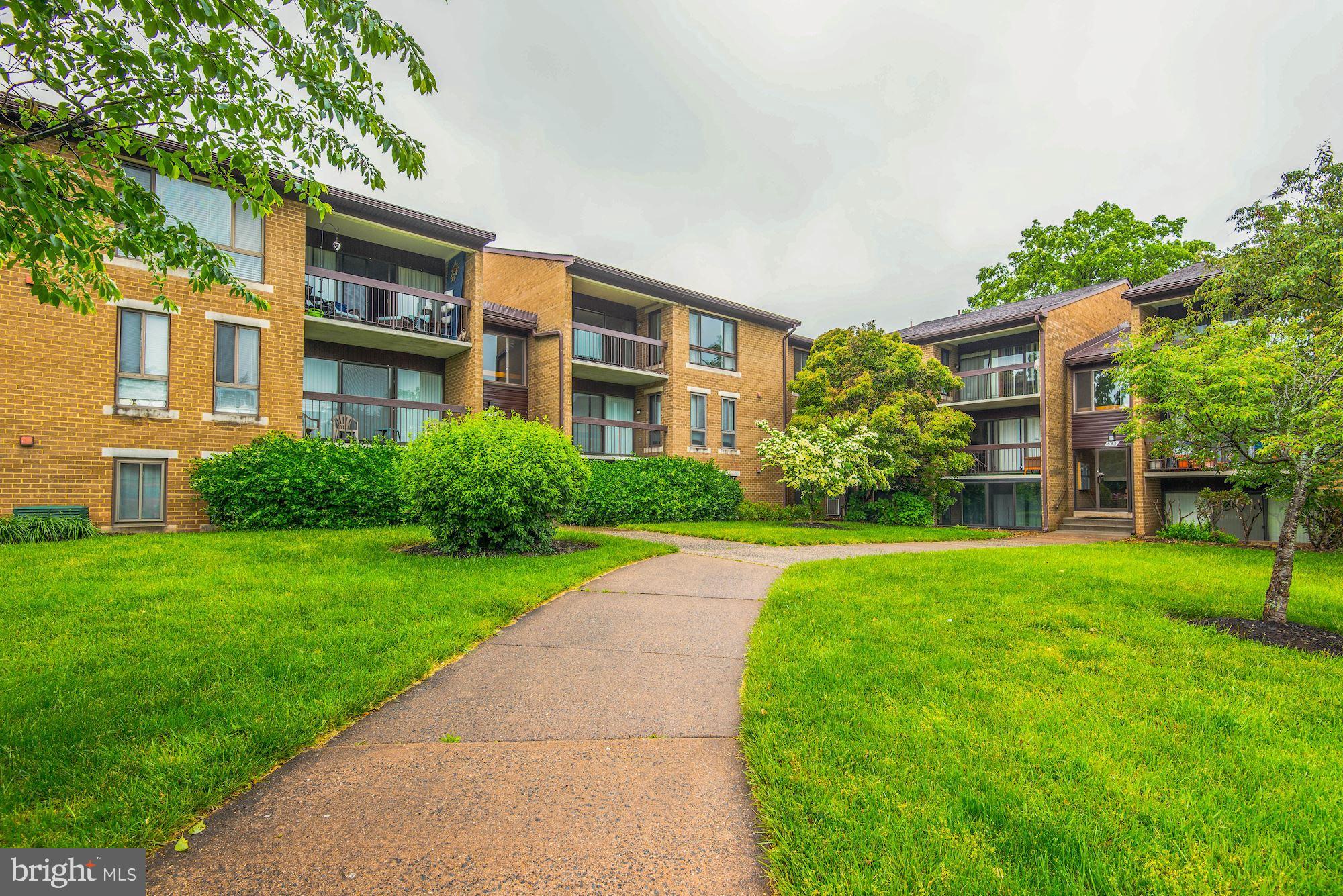JEFFERSON MEWS - Residential Lease