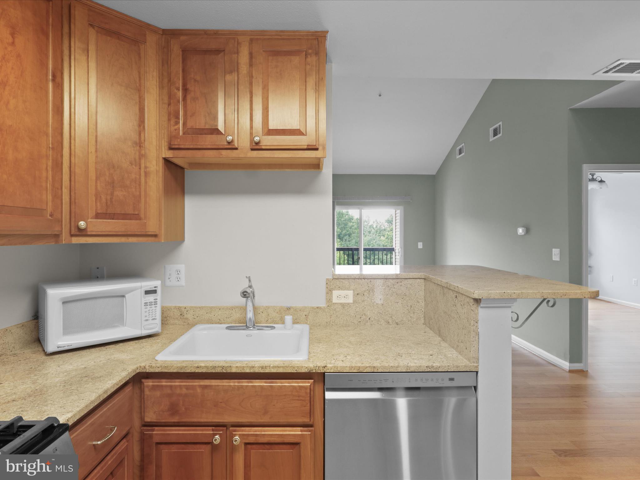 FAIRFAX RIDGE CONDOS - Residential