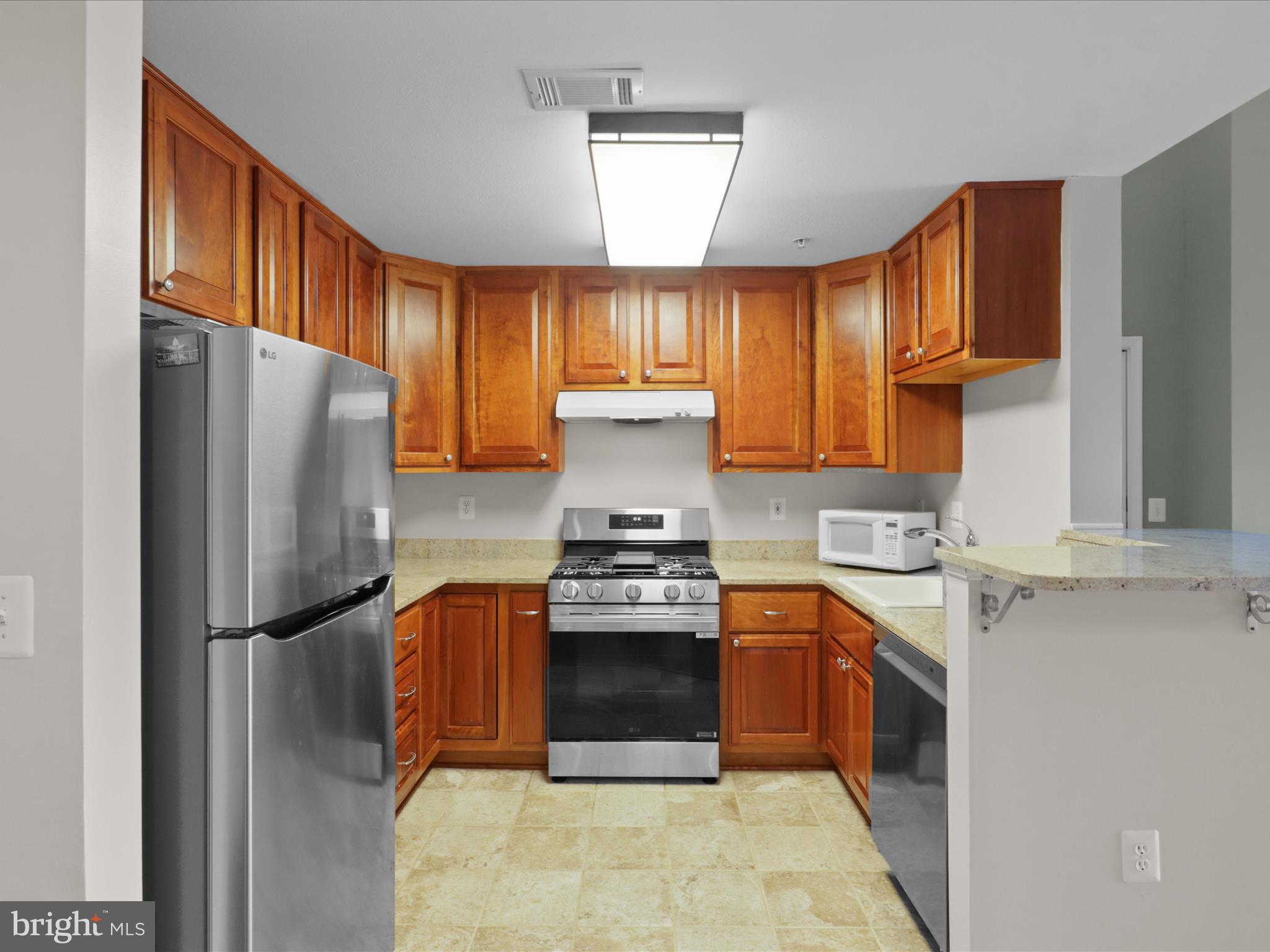 FAIRFAX RIDGE CONDOS - Residential