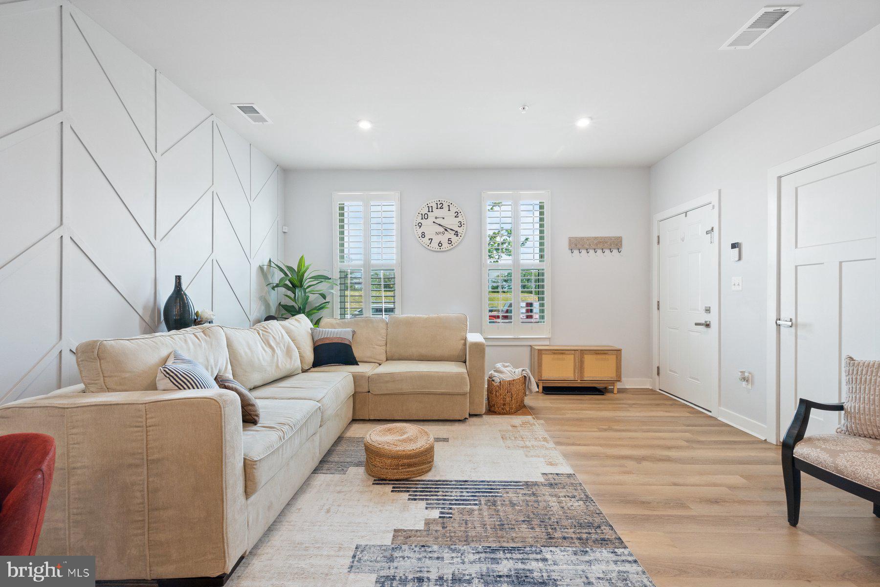 PADDOCK POINTE - Residential