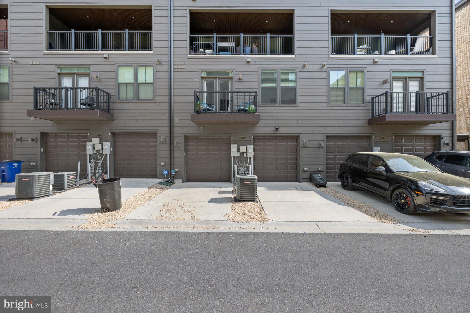 10124 AMERICAN PHAROAH LANE A 43