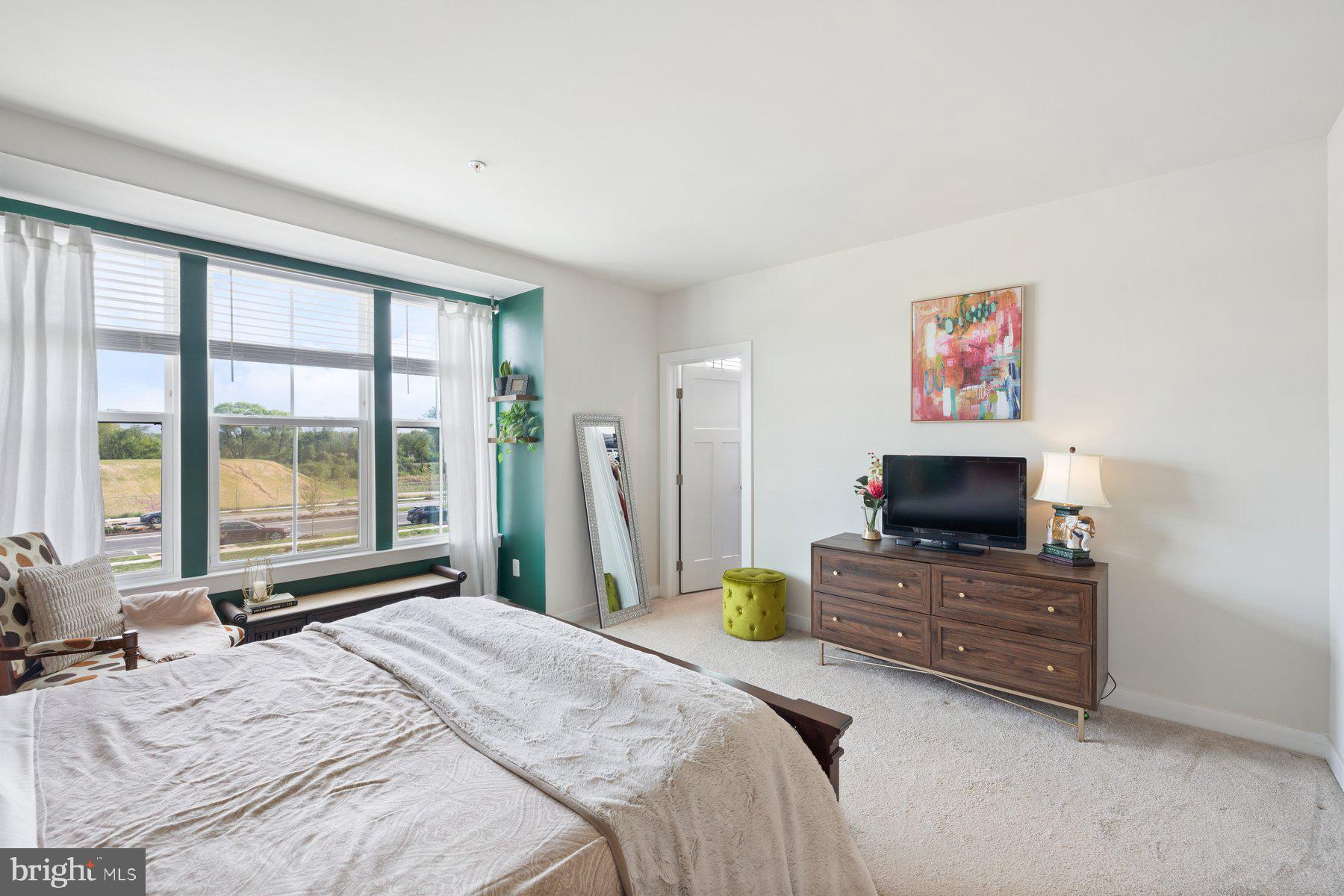 PADDOCK POINTE - Residential