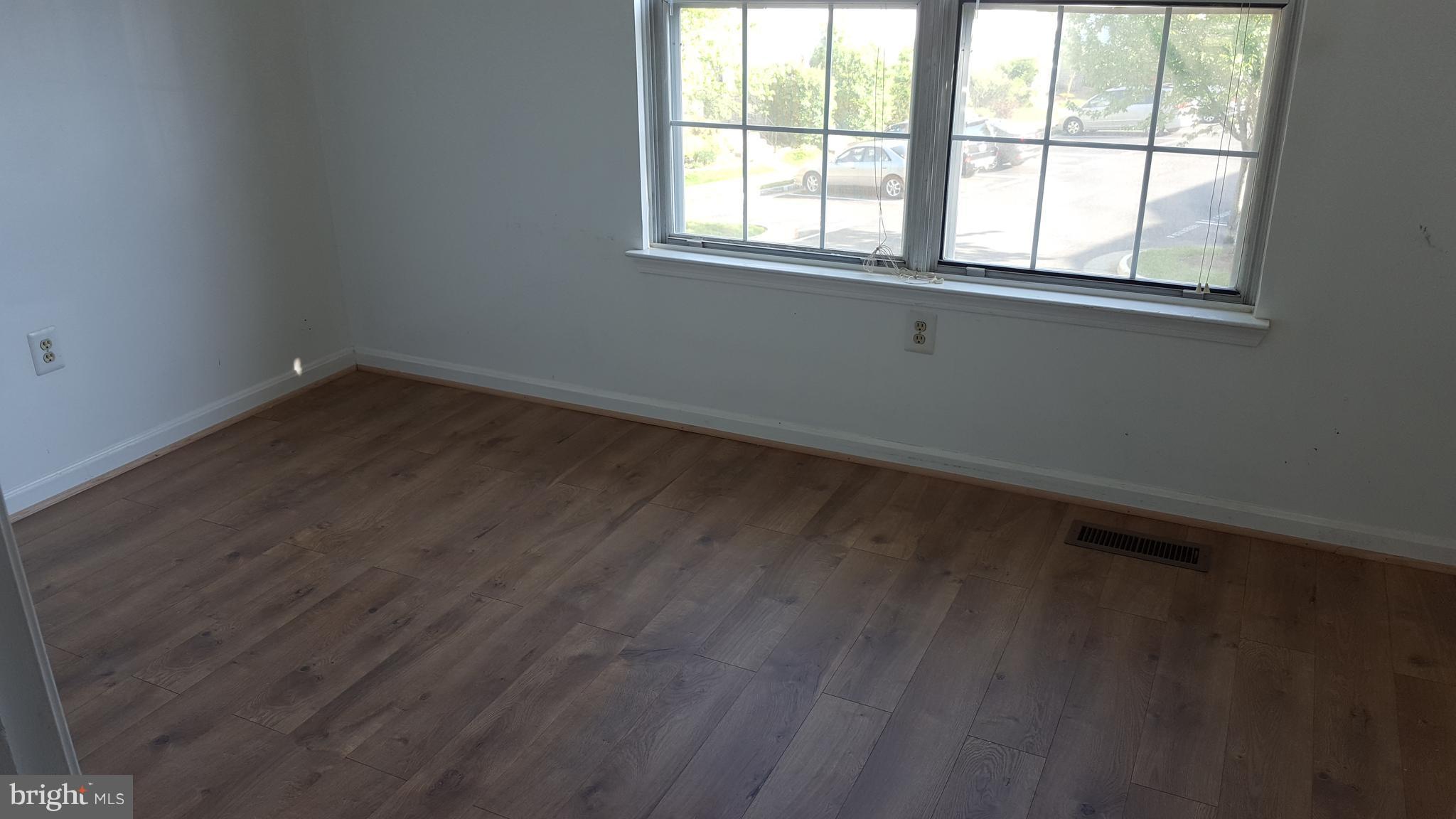 LEE LANDING PARK - Residential Lease