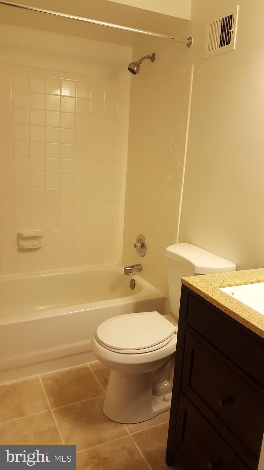 LEE LANDING PARK - Residential Lease