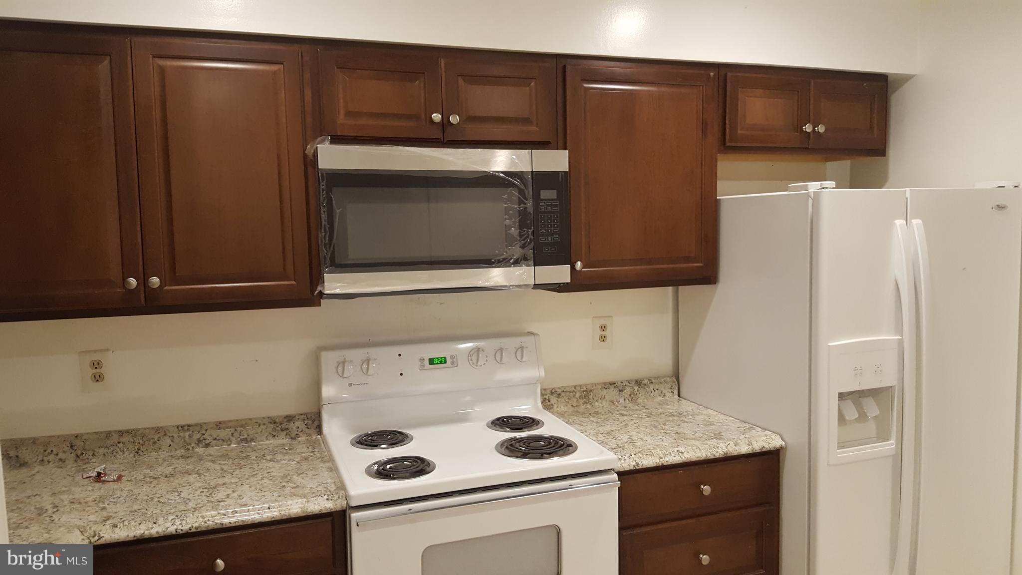 LEE LANDING PARK - Residential Lease