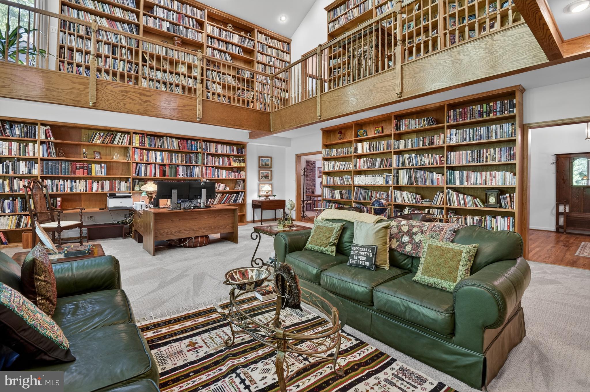 1137 SUGARLOAF MOUNTAIN ROAD