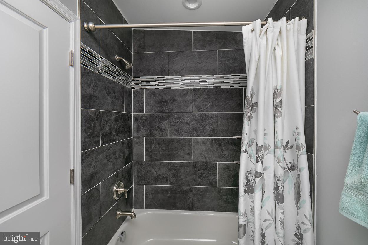 BEL AIR DOWNTOWN - Residential