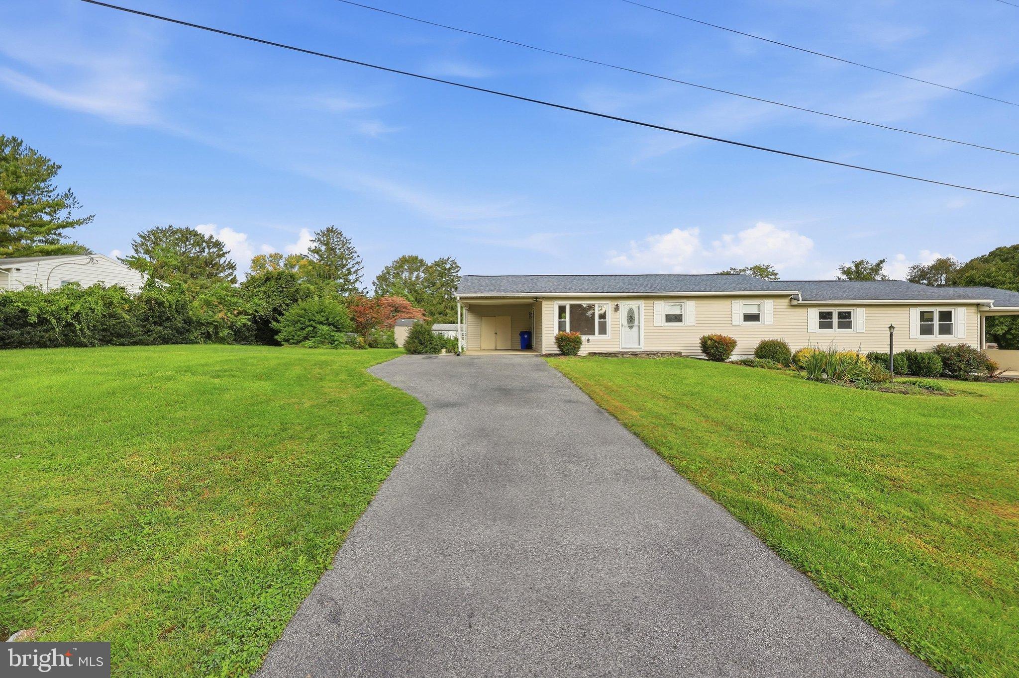 11008 CARRIAGE LANE