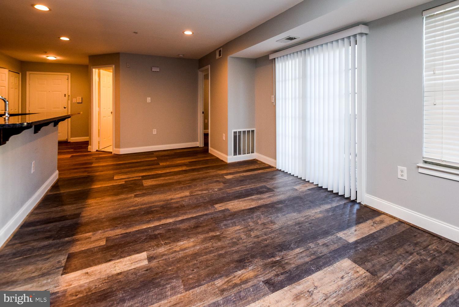 LAKE POINTE CONDOMINIUMS - Residential Lease