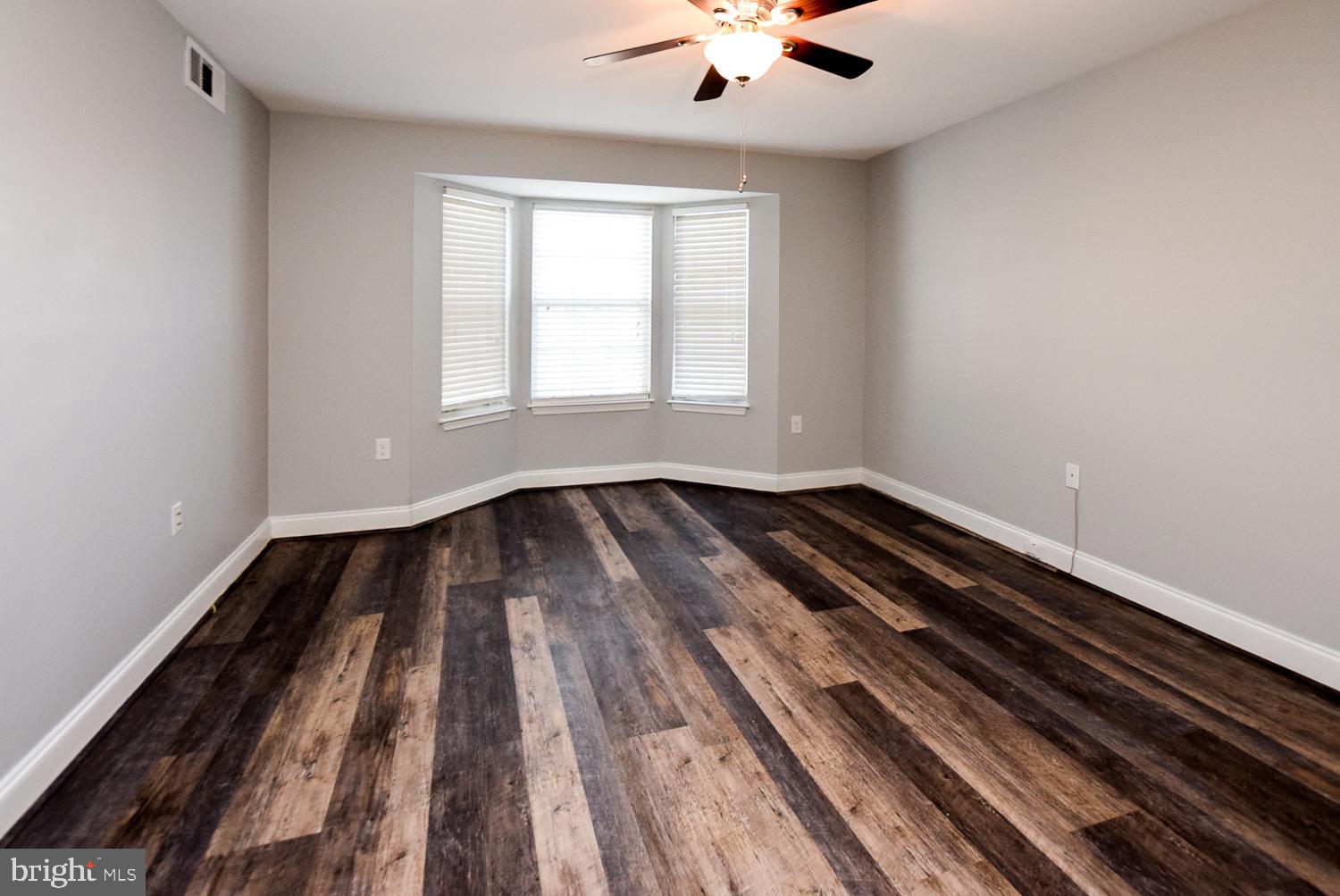 LAKE POINTE CONDOMINIUMS - Residential Lease