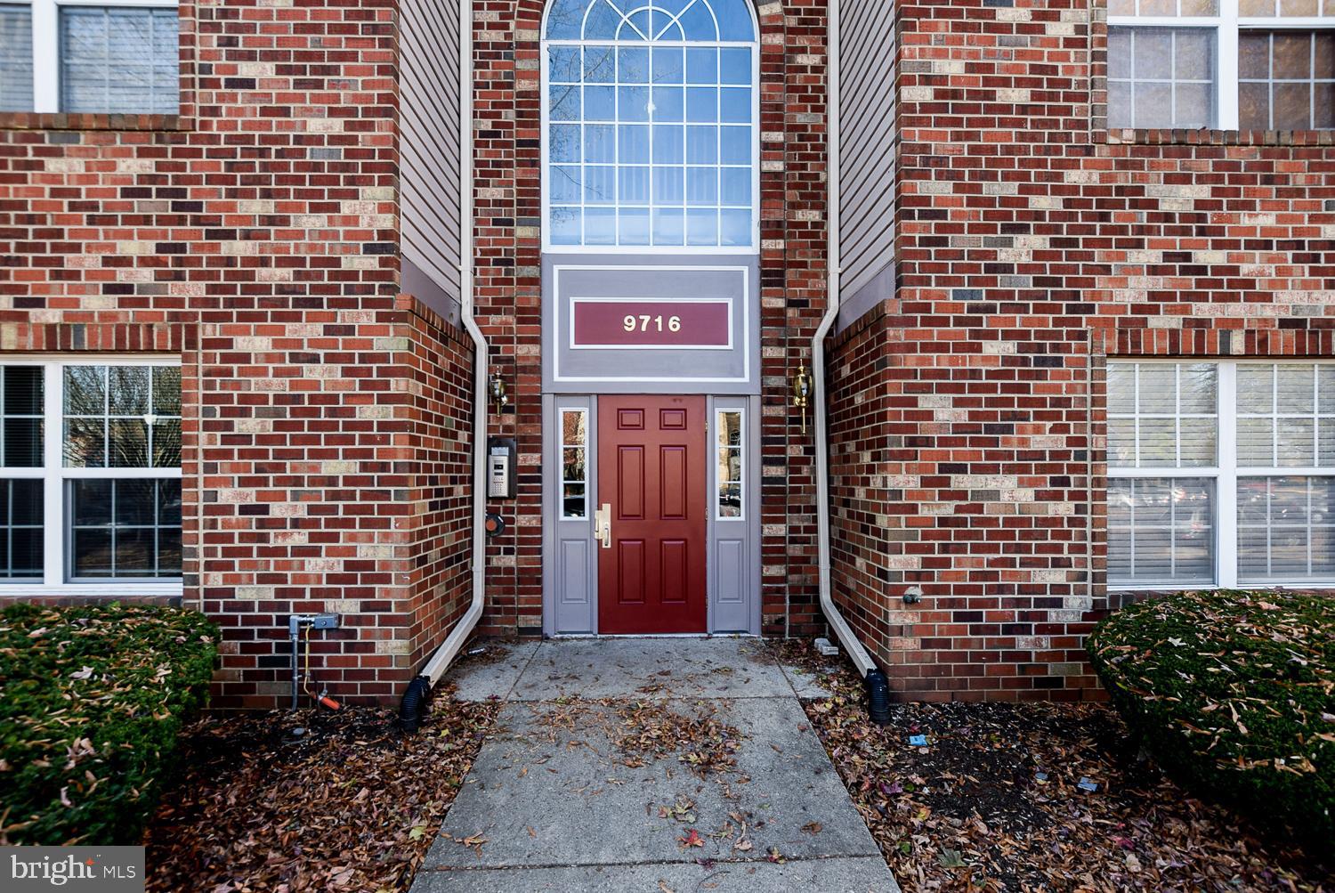 LAKE POINTE CONDOMINIUMS - Residential Lease