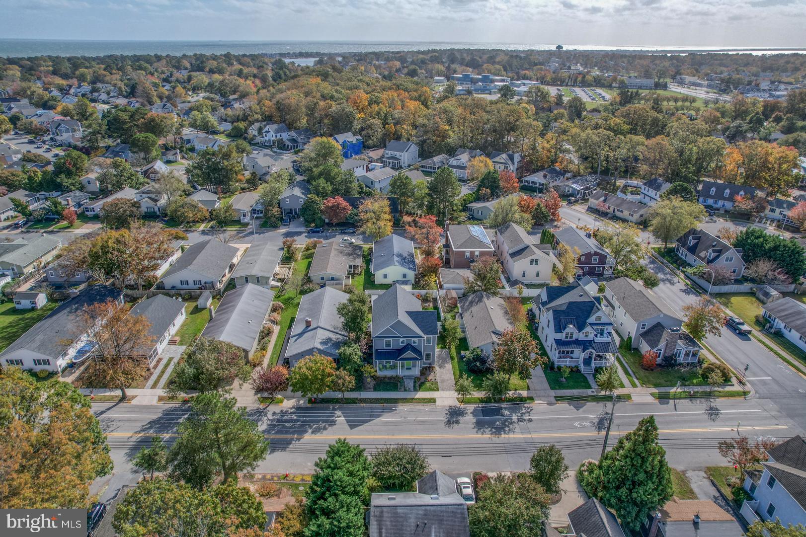 COUNTRY CLUB ESTATES - Residential