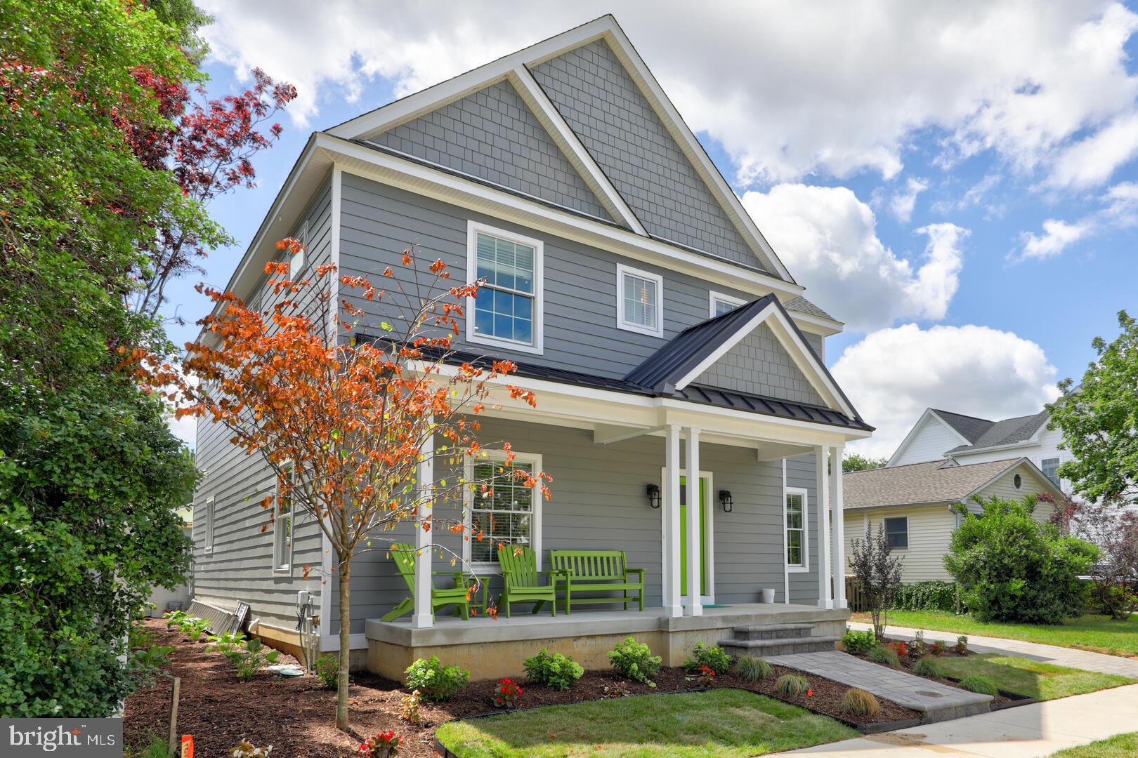 COUNTRY CLUB ESTATES - Residential