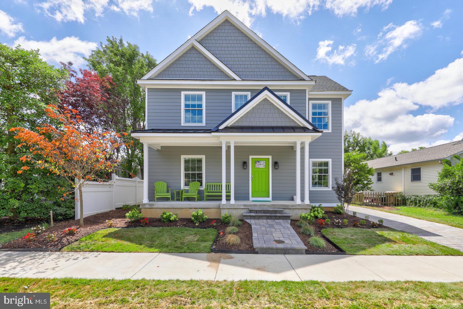 COUNTRY CLUB ESTATES - Residential