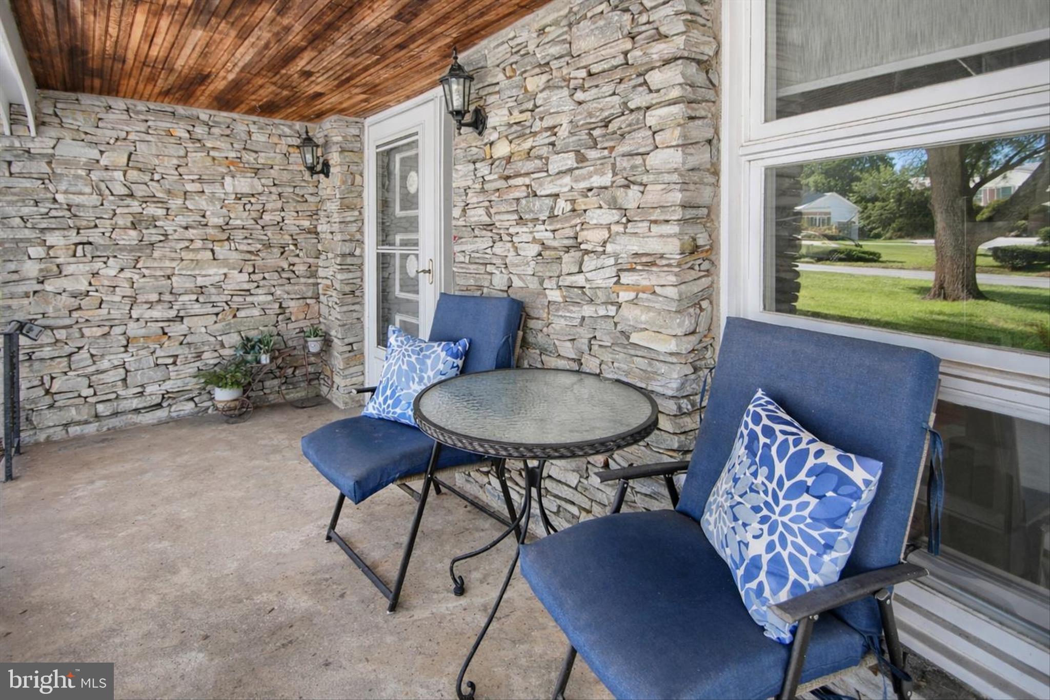 PENNSBURG - Residential