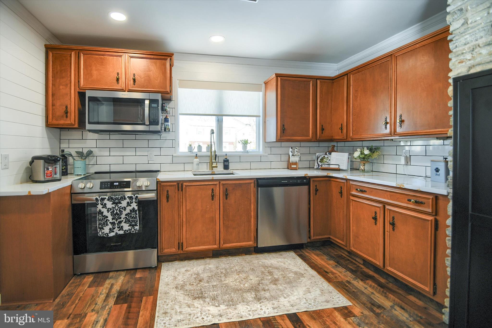 PENNSBURG - Residential