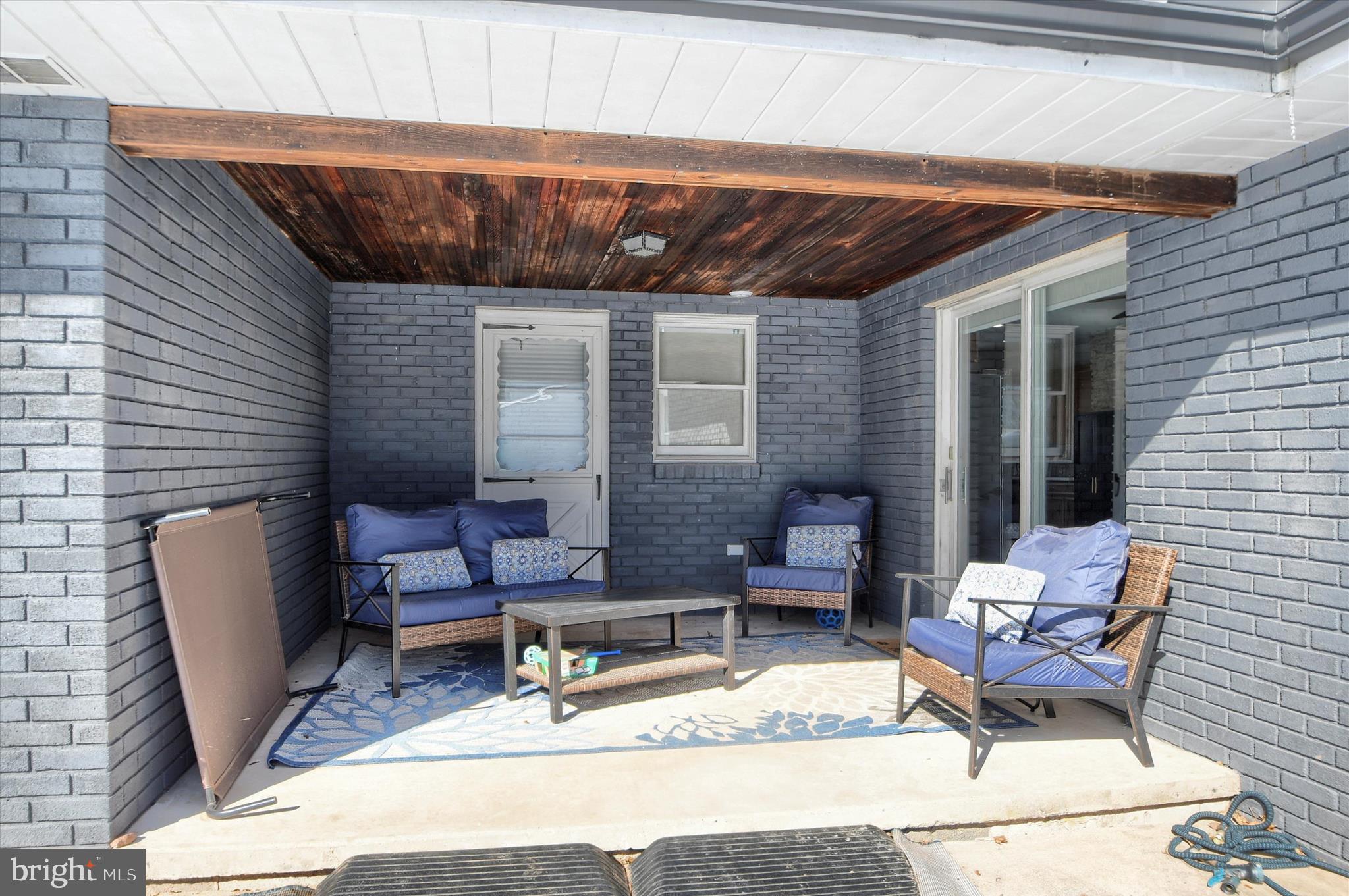 PENNSBURG - Residential