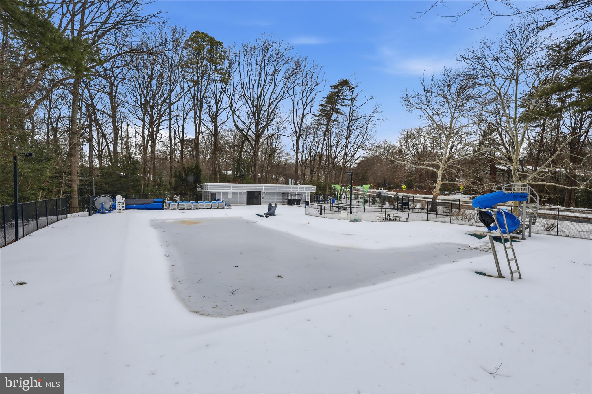 SHADOWOOD - Residential