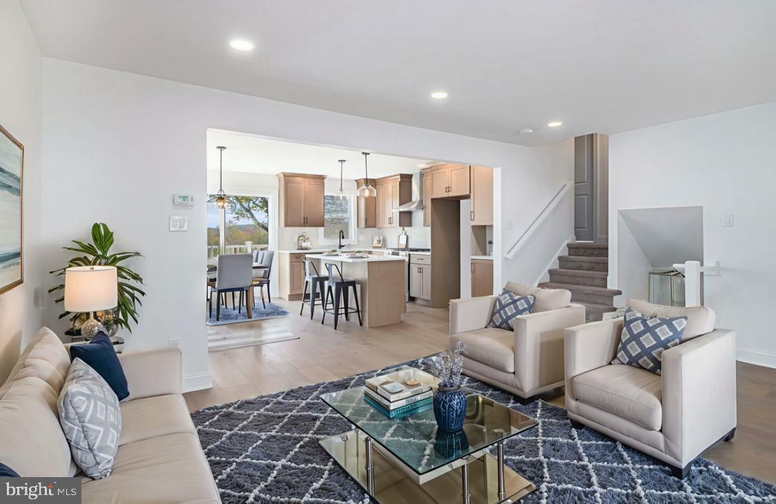 BELMONT TERR - Residential