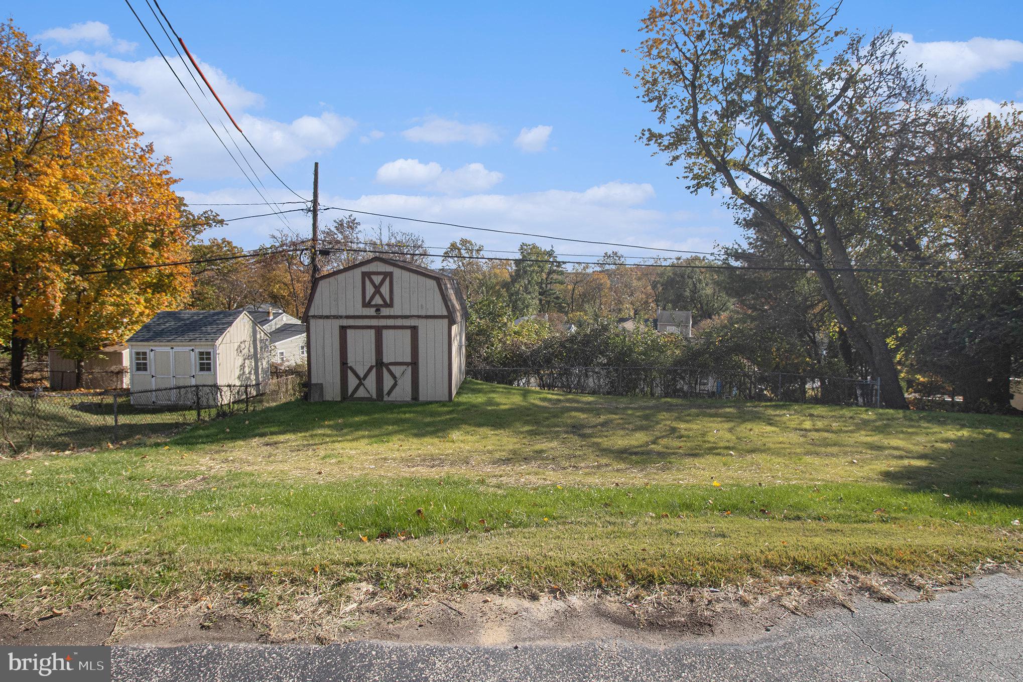 BELMONT TERR - Residential