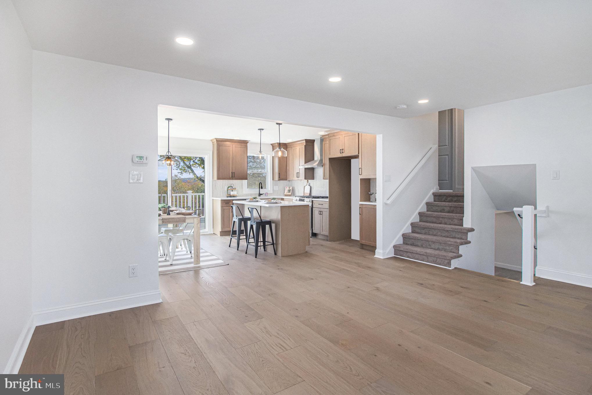 BELMONT TERR - Residential