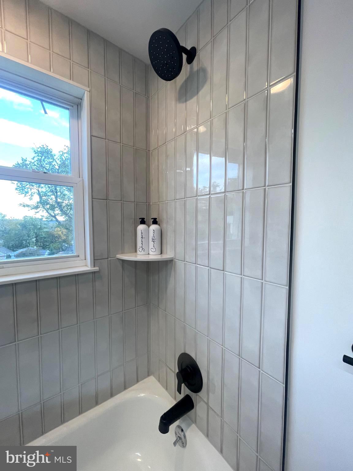 BELMONT TERR - Residential