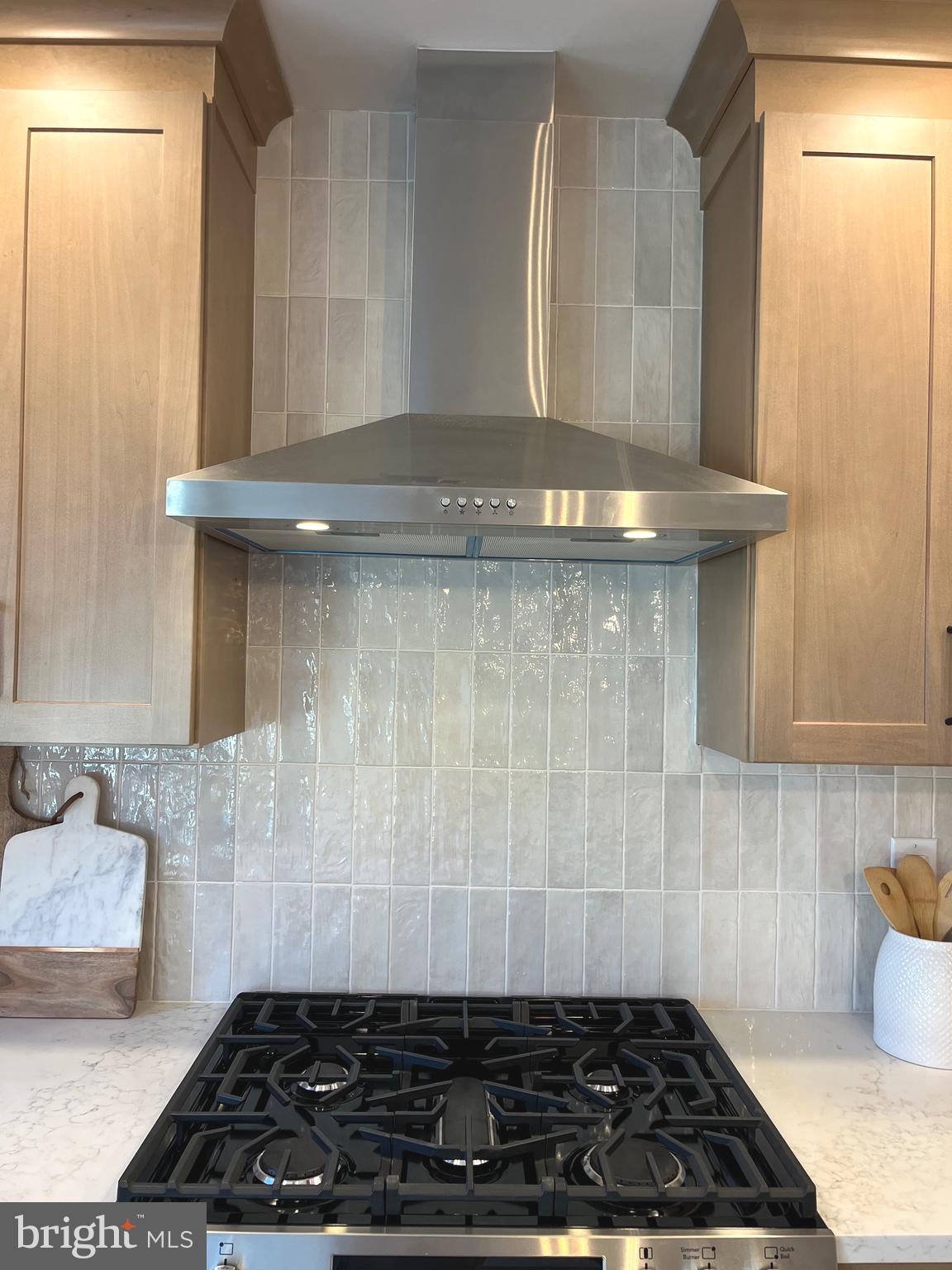 BELMONT TERR - Residential