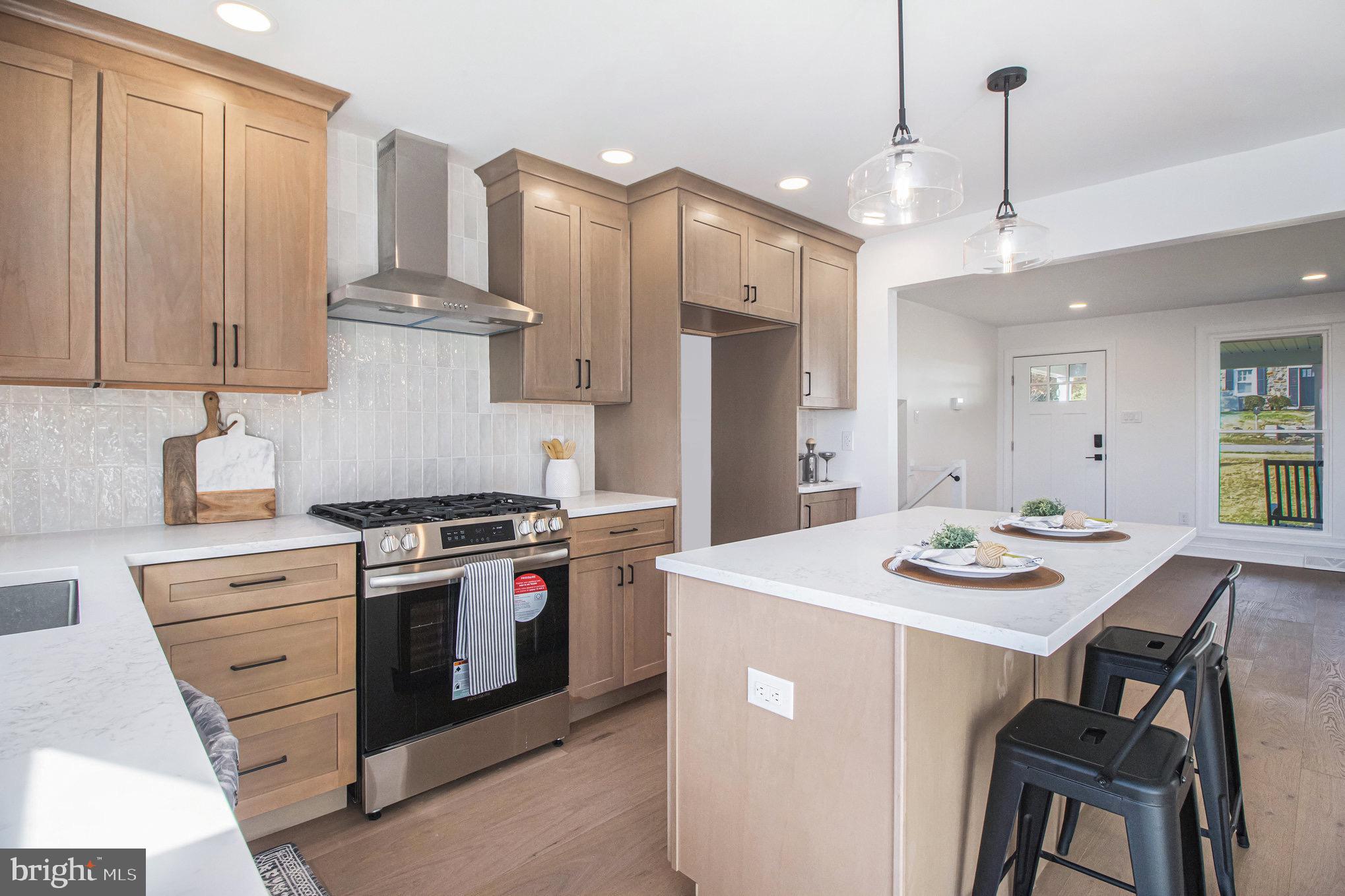 BELMONT TERR - Residential