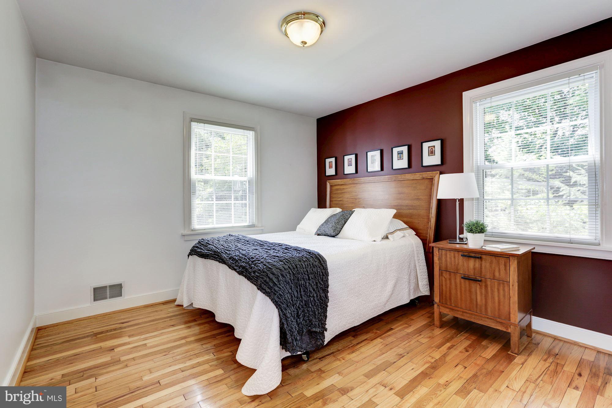 GLENMONT FOREST - Residential