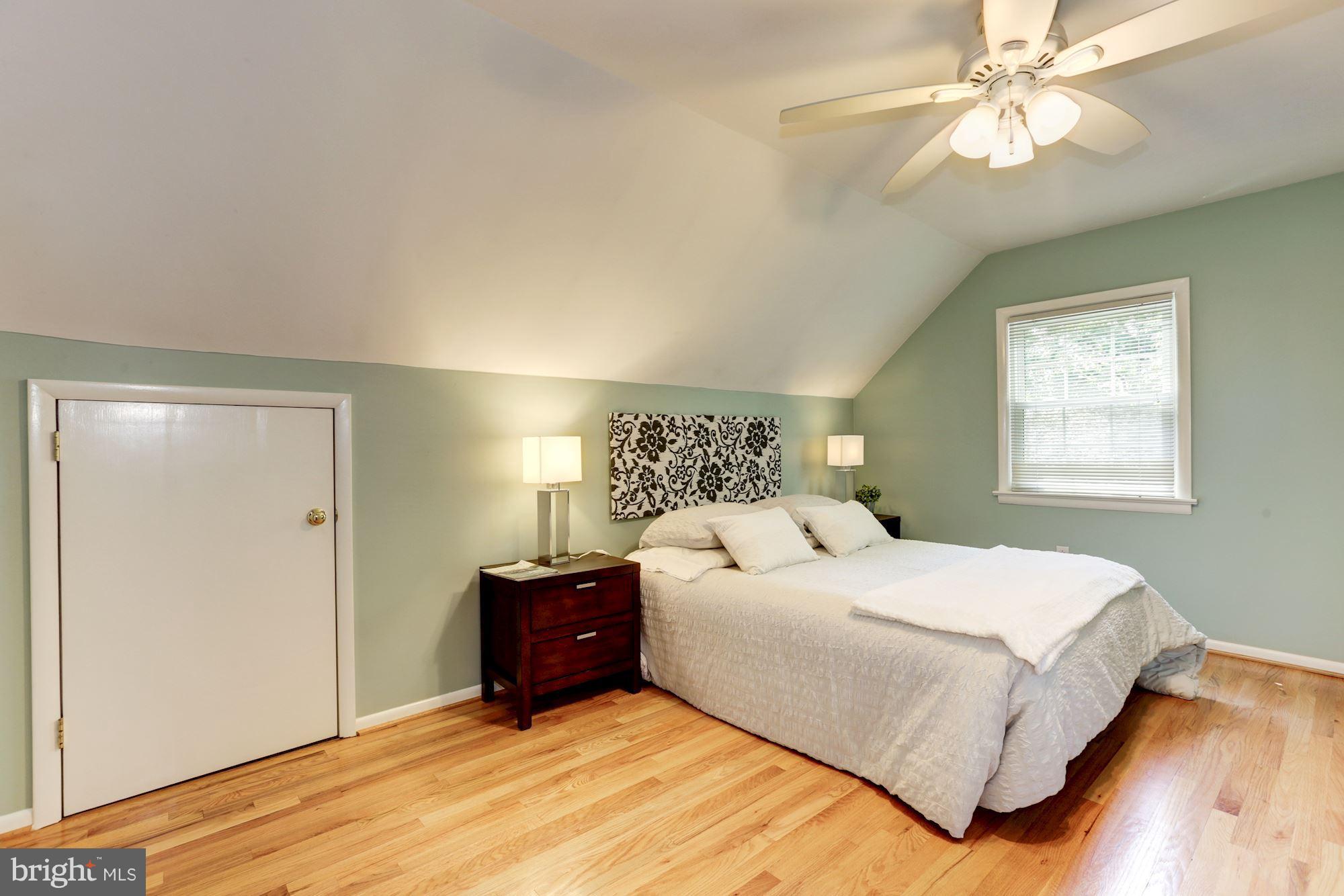 GLENMONT FOREST - Residential