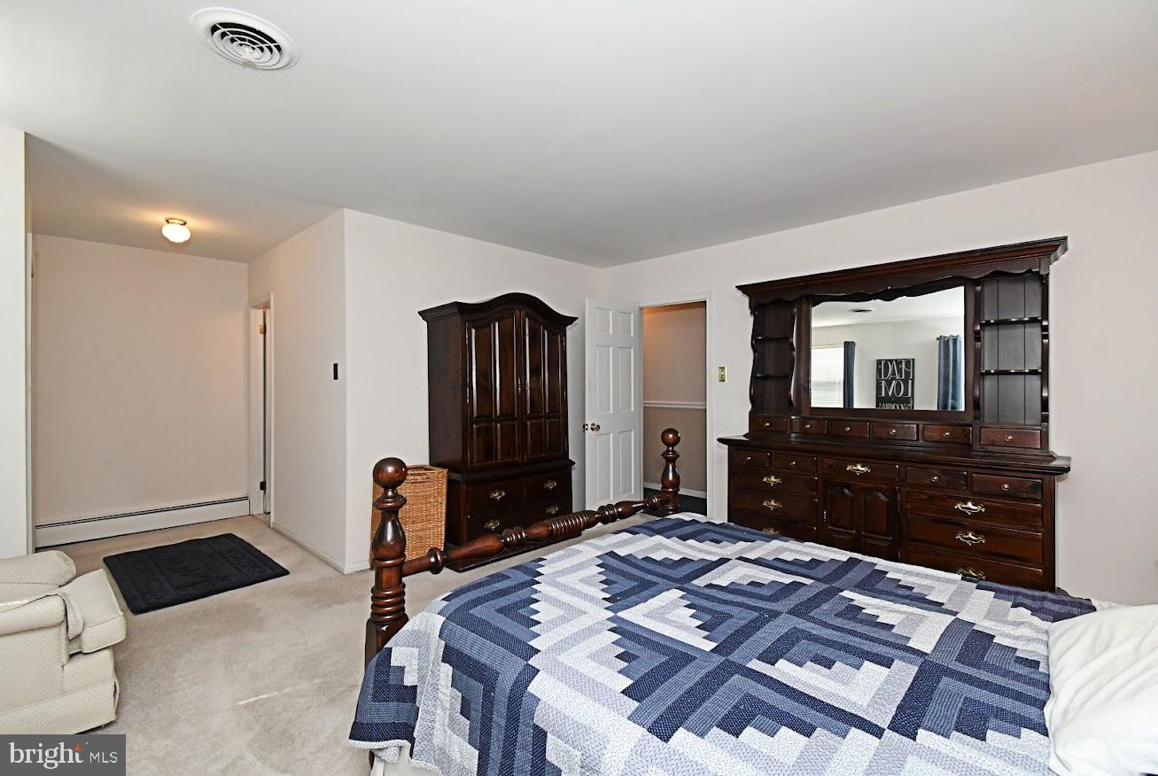 TOWER HILL - Residential