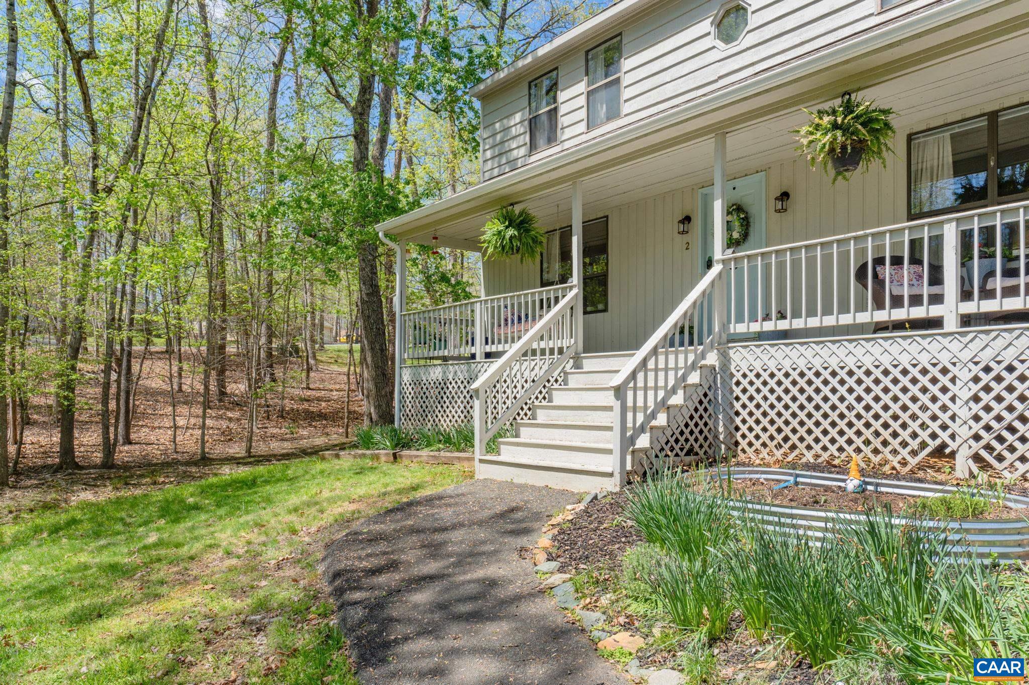 2 AMETHYST RD