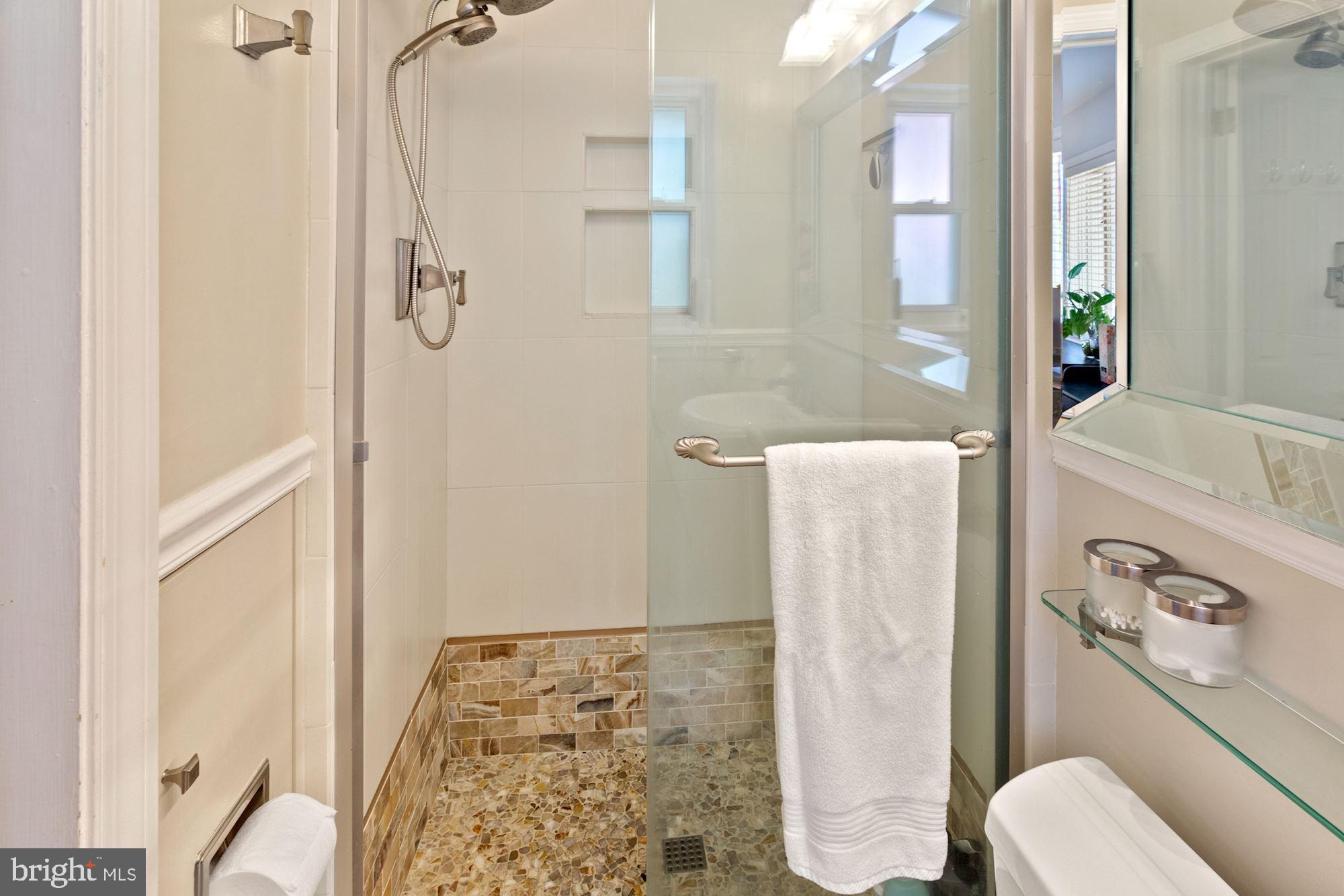 DONALDSON RUN - Residential Lease