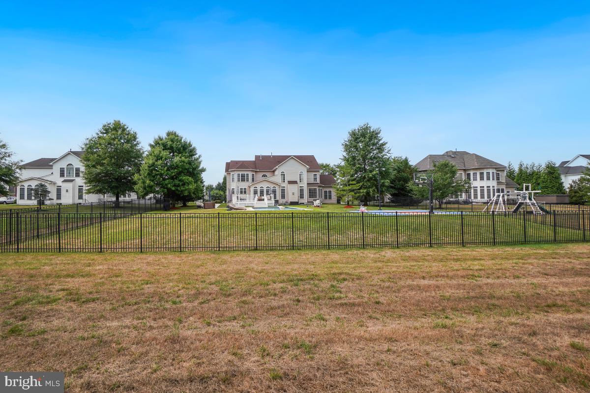 WOODMORE NORTH - Residential