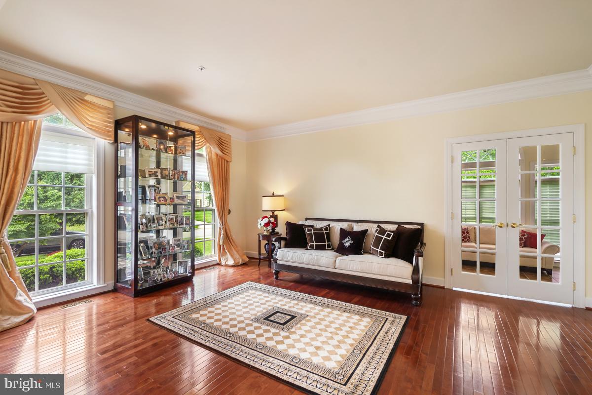 WOODMORE NORTH - Residential