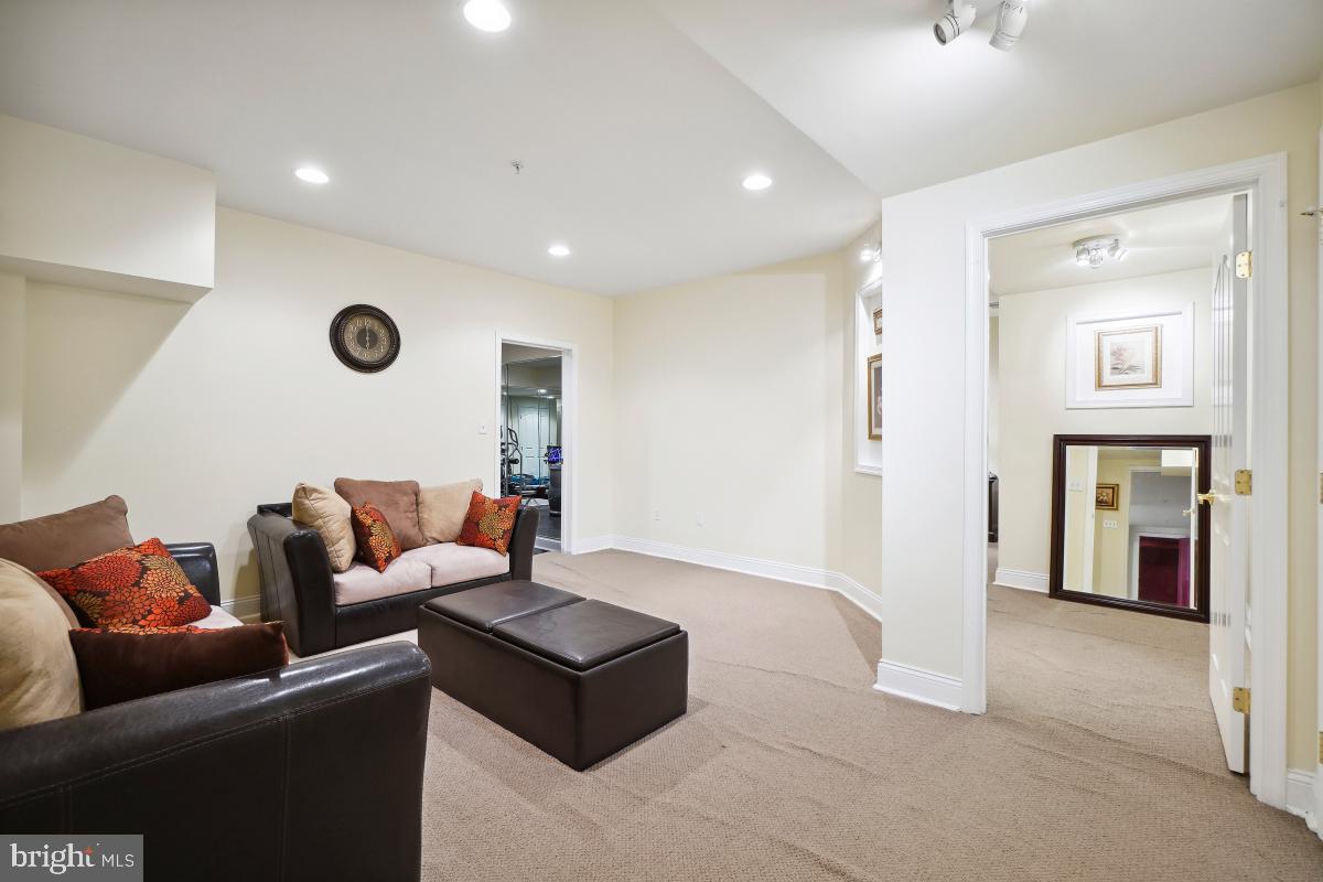 WOODMORE NORTH - Residential