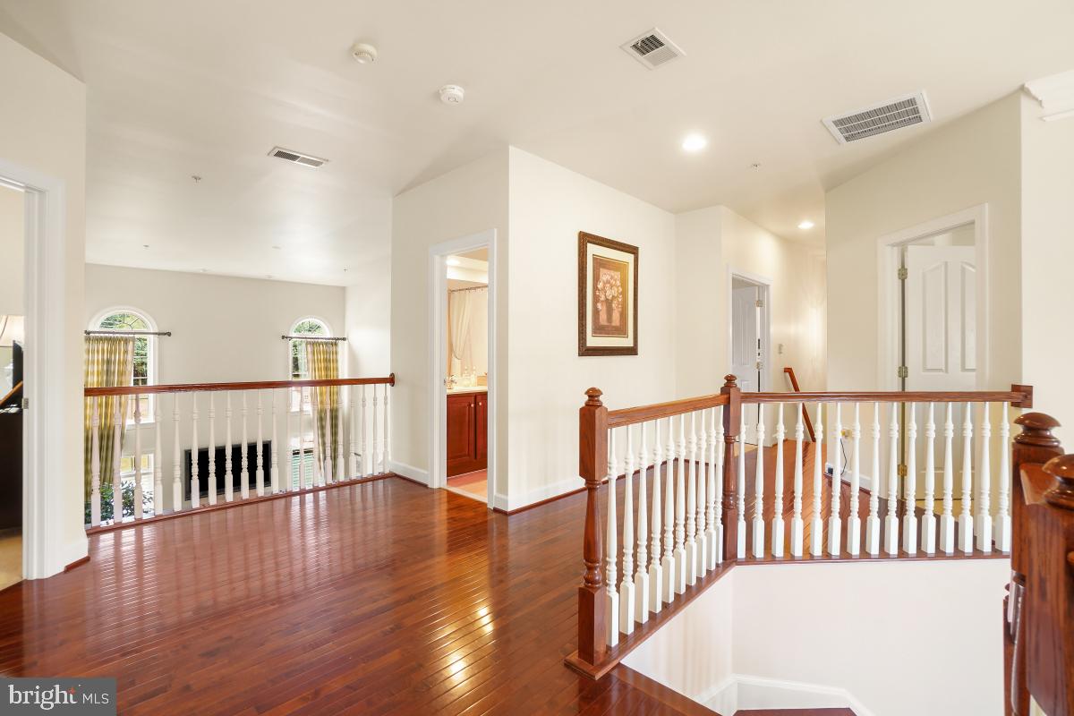 WOODMORE NORTH - Residential