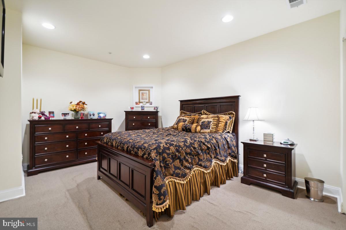 WOODMORE NORTH - Residential